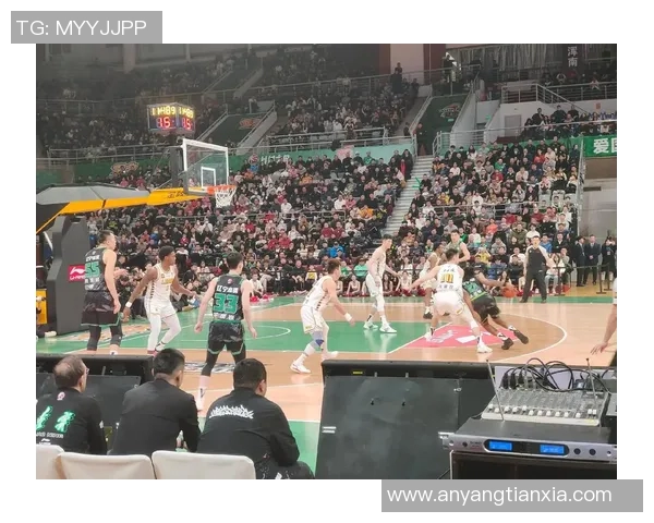 勇士与热火精彩对决回放全场亮点与精彩瞬间分析